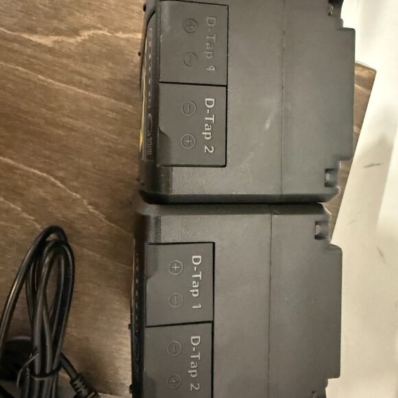 IDX Endura i-Micro 150 V-Mount Batteries (2) + Shape & RatRig Chargers Pro Video - Picture 4 of 7